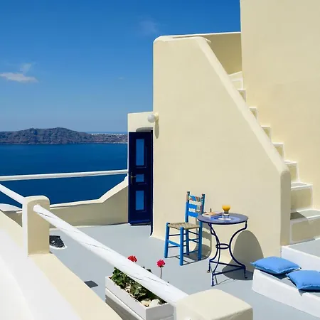 Astraea House Firostefani