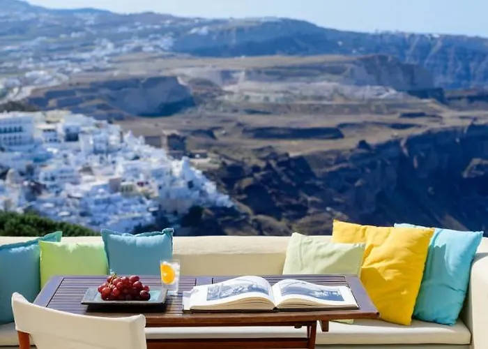 Astraea House Firostefani