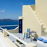 Astraea House Firostefani