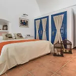 Willa Astraea House